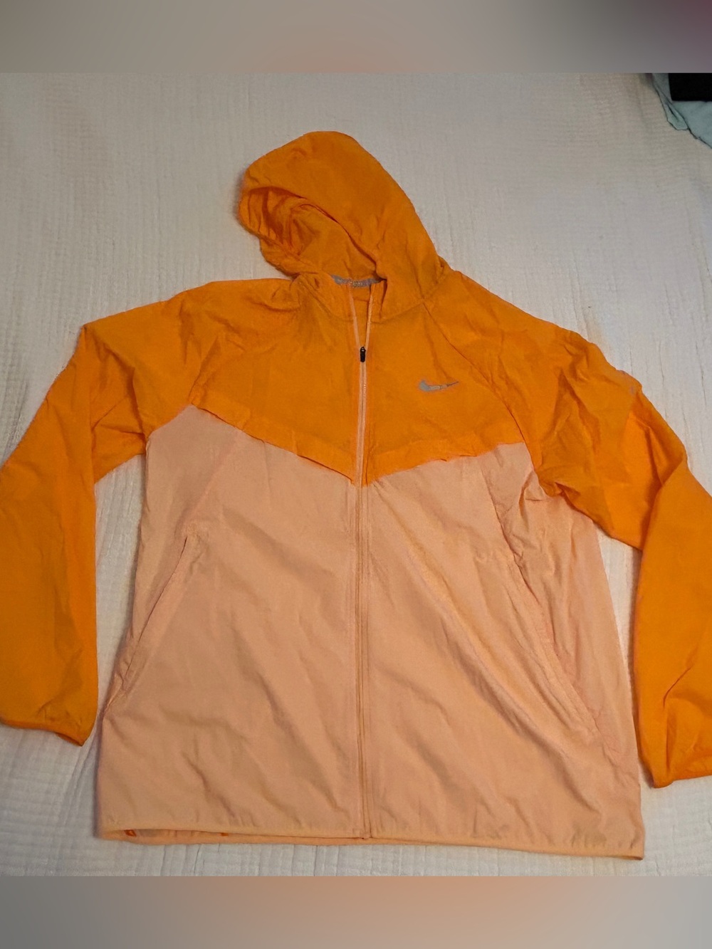 Nike Stride Repel UV Running Jacket Mens Medium Orange Zip
